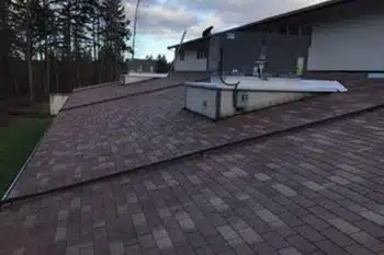 A reliable Lakewood roof installer in WA near 98499
